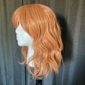 Peach wig